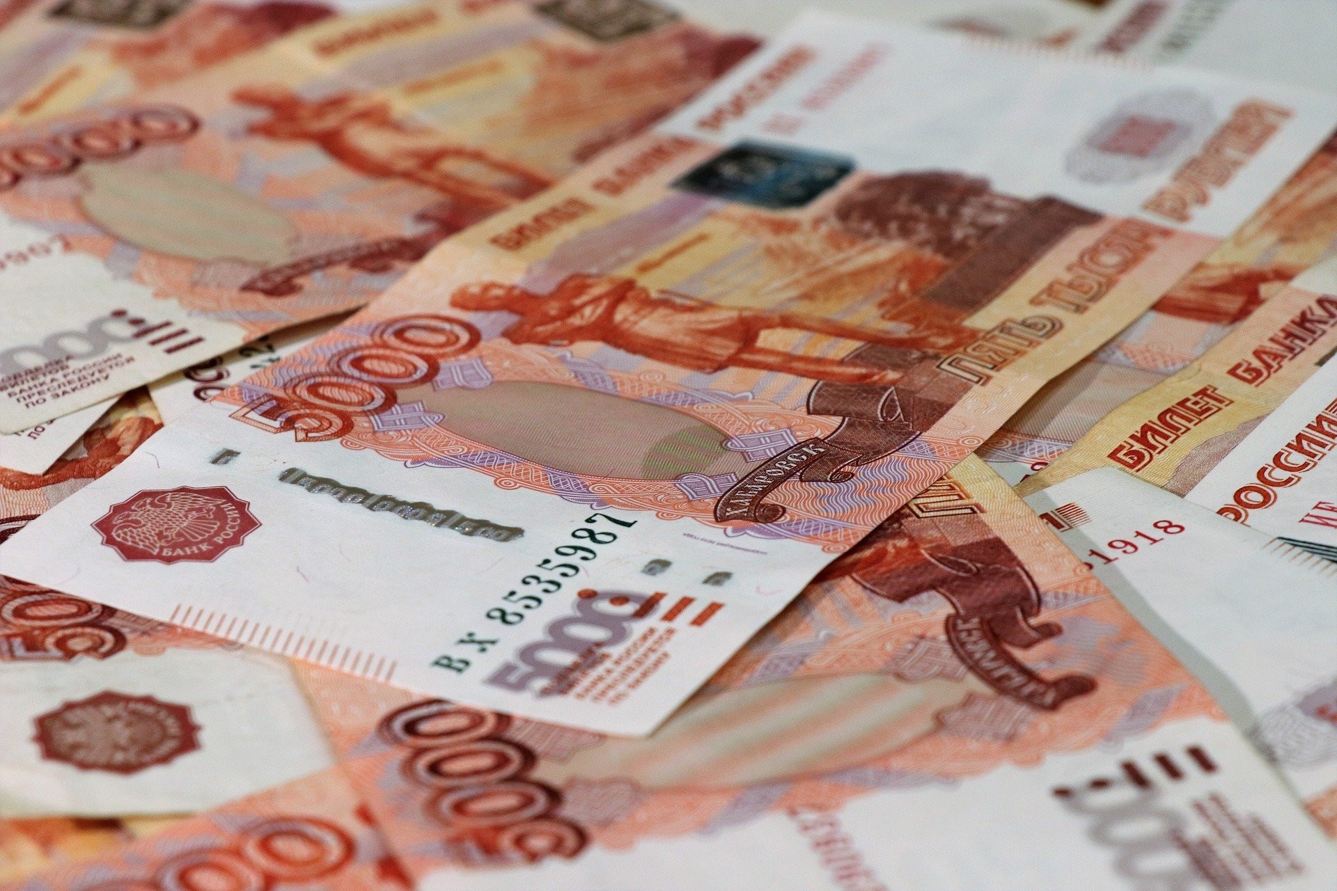 В Донбассе заявили о повышении зарплат в сфере промышленности