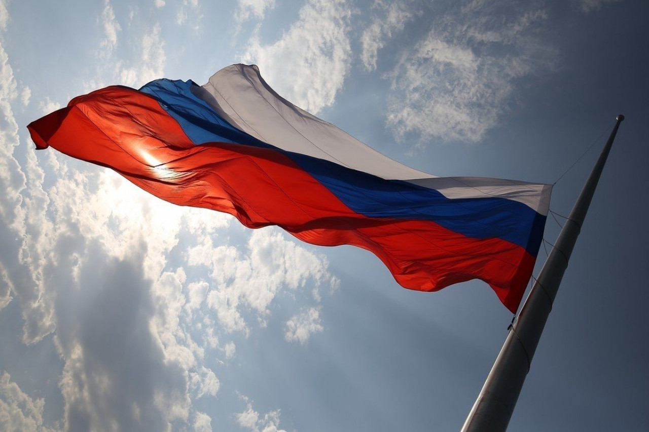 ВС РФ подняли над Марьинкой российский флаг