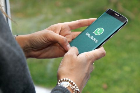 Мошенники начали звонить россиянам по WhatsApp от имени Госуслуг