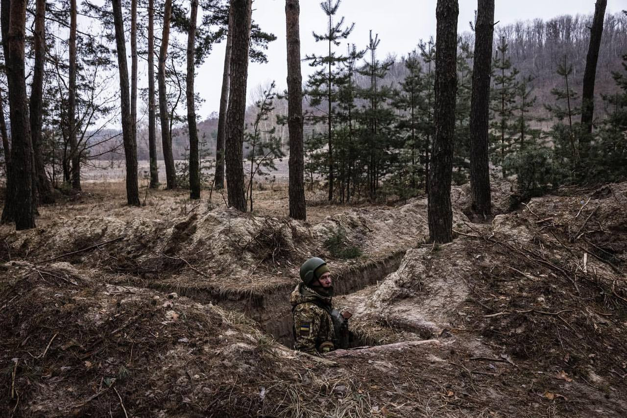 Украинская армия готовит на фронте «линию Суровикина» - эксперт