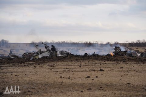 В тылу ДНР подбили российский самолет – истребитель полностью сгорел