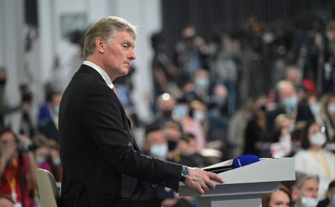 Напряжённые дни – Песков рассказал о подготовке Путина ко Дню Победы