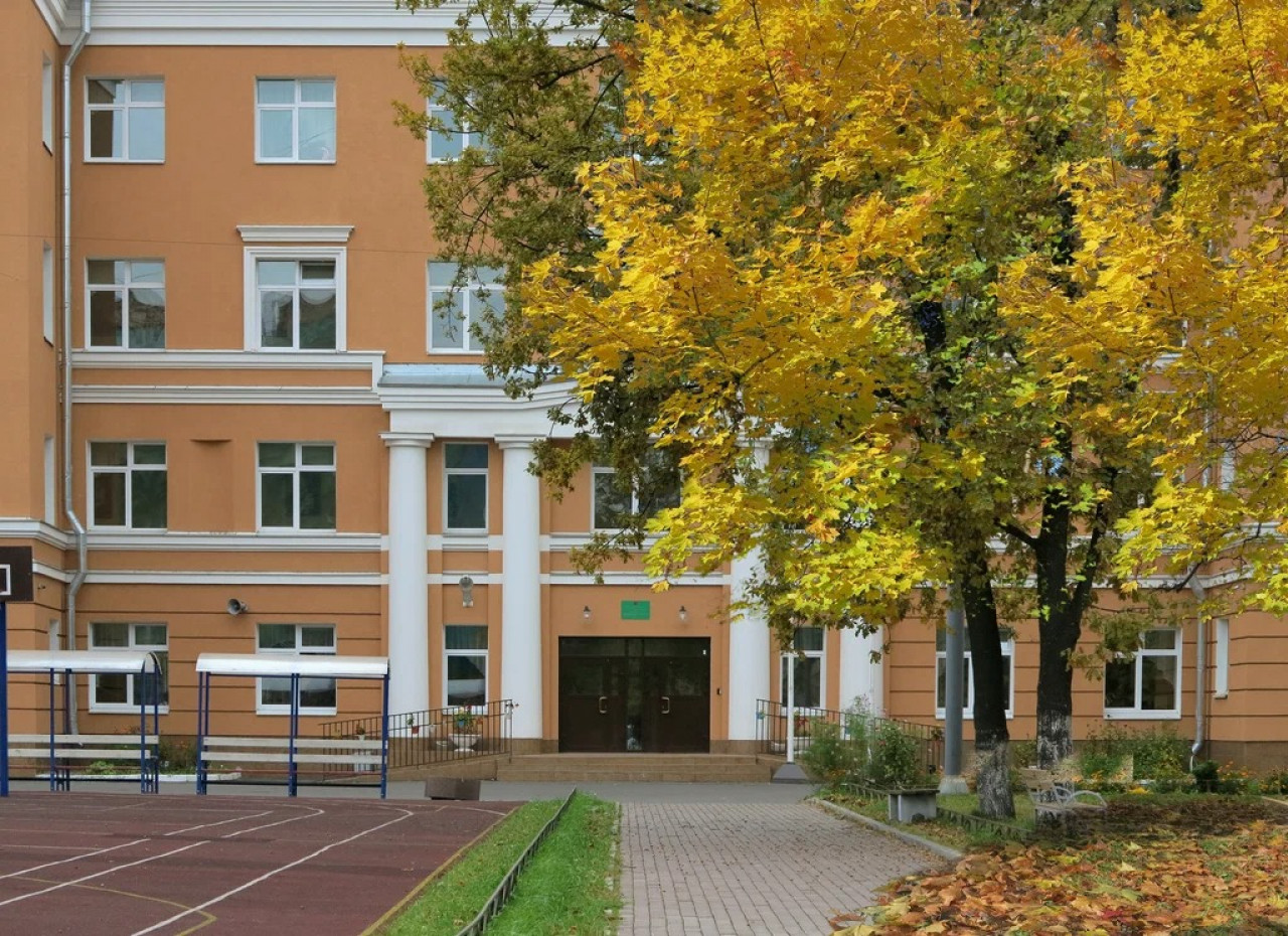 «Особый цинизм»: школа в Луганске подверглась атаке террористов