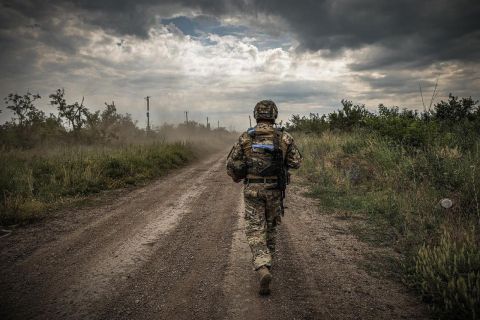 Желание Киева отдать территорий ради перемирия вызвано попаданием ВСУ в ловушку – депутат