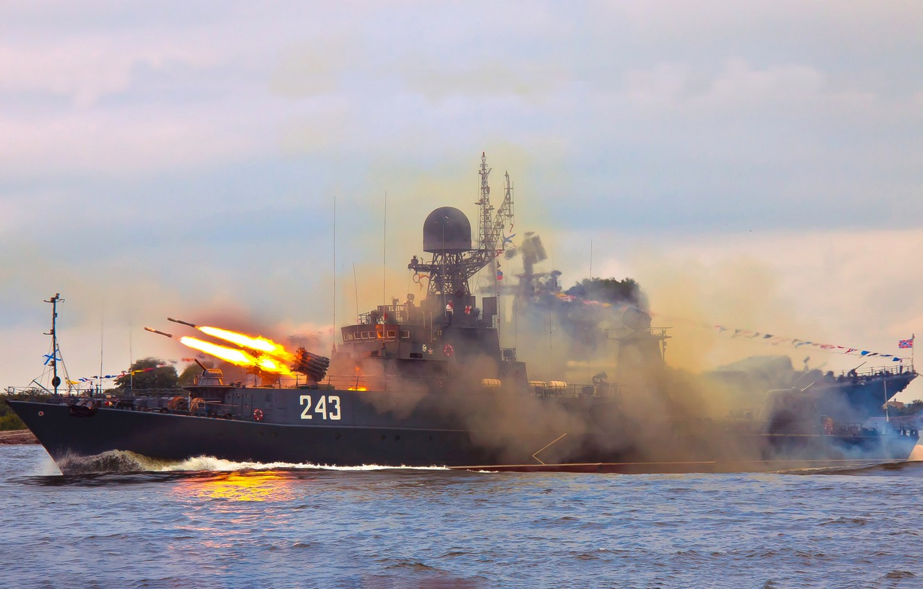 Ответ НАТО: Балтийский флот вышел в море для ракетных маневров
