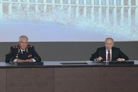 Путин приказал навести порядок с выдачей паспортов на новых территориях