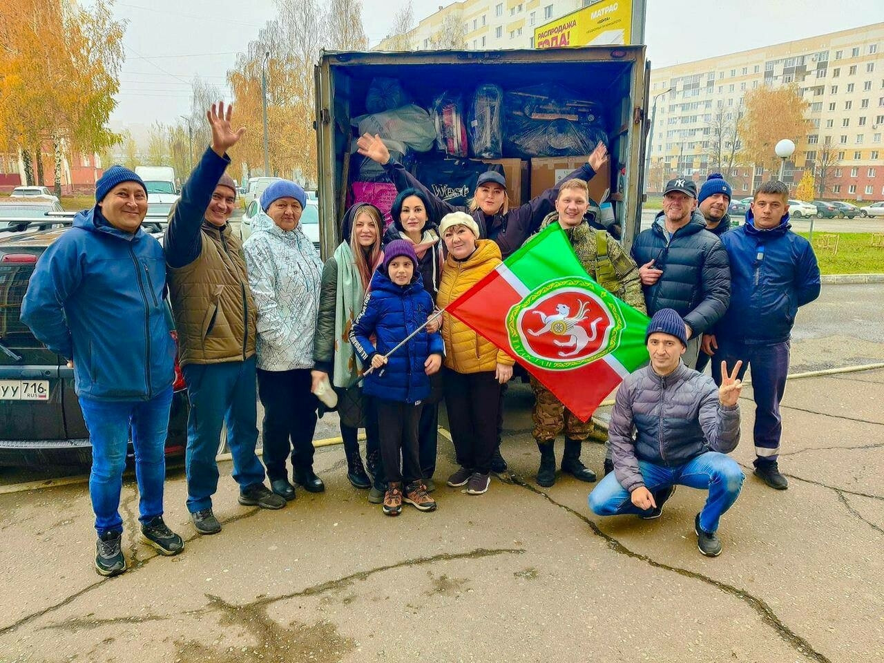 Жители Татарстана собрали новый гуманитарный груз в ЛНР на миллион рублей