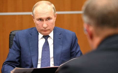 Путин установил выплаты для пострадавших сотрудников МЧС в зоне СВО