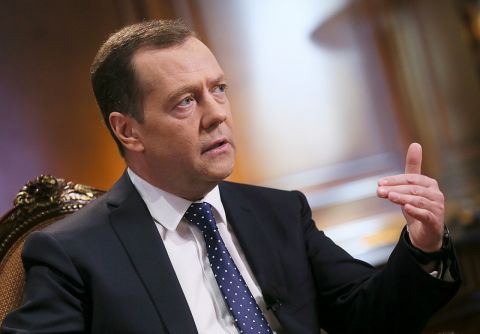 Медведев спросил, готовы ли представители НАТО воевать с Россией 