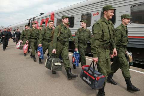 Семьям военных дадут дополнительную помощь