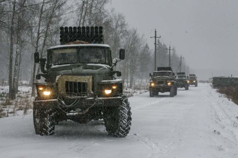 Армия РФ активно наступает в ДНР – ВСУ стягивают резерв для спасения фронта