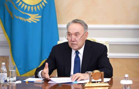 Назарбаев предложил судить его родственников